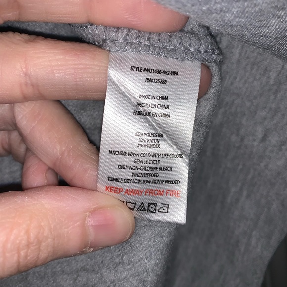 NWT Rae Dunn “LOVE” Sweatshirt, Small - Picture 6 of 6